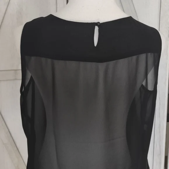 Loft Black Sleeveless Pleated Blouse - Picture 4 of 16